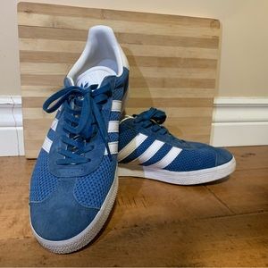 Mens Adidas sneakers; size 9.5